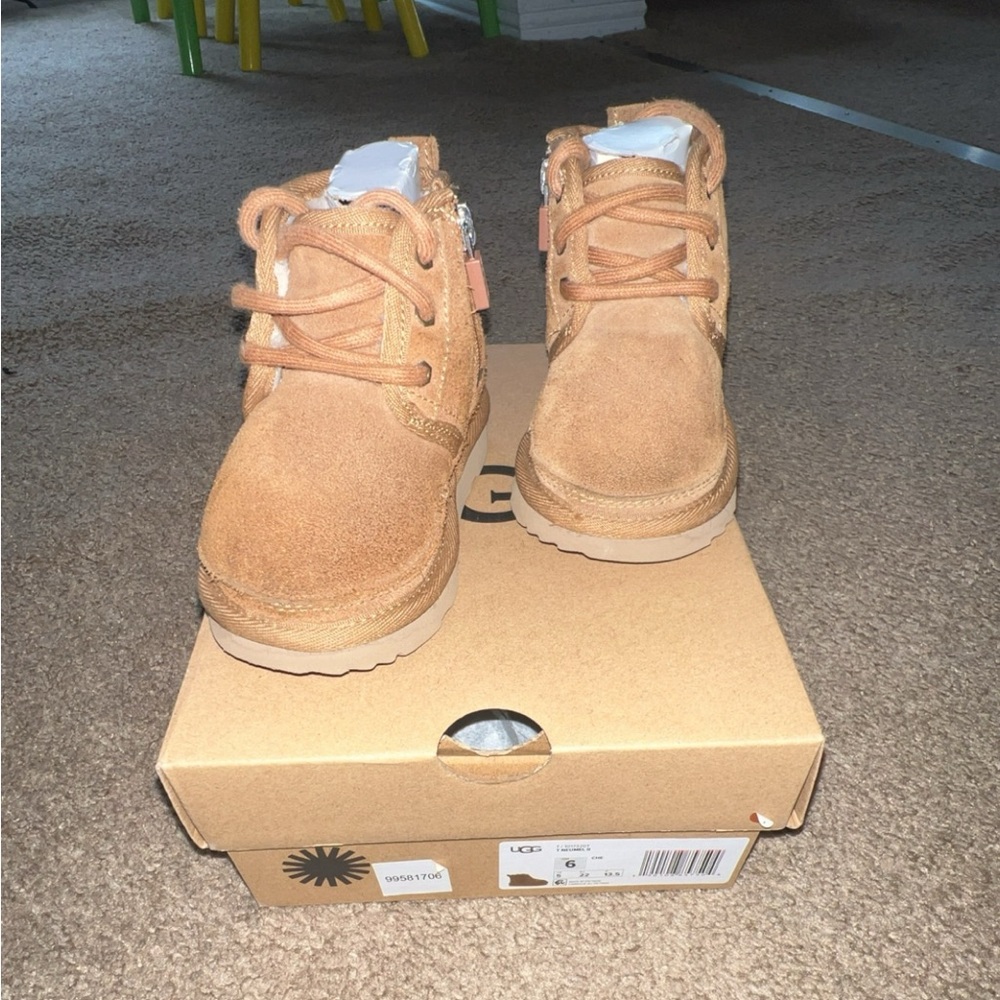 UGG Neumel II Chukka Boot — Chestnut (Toddler)